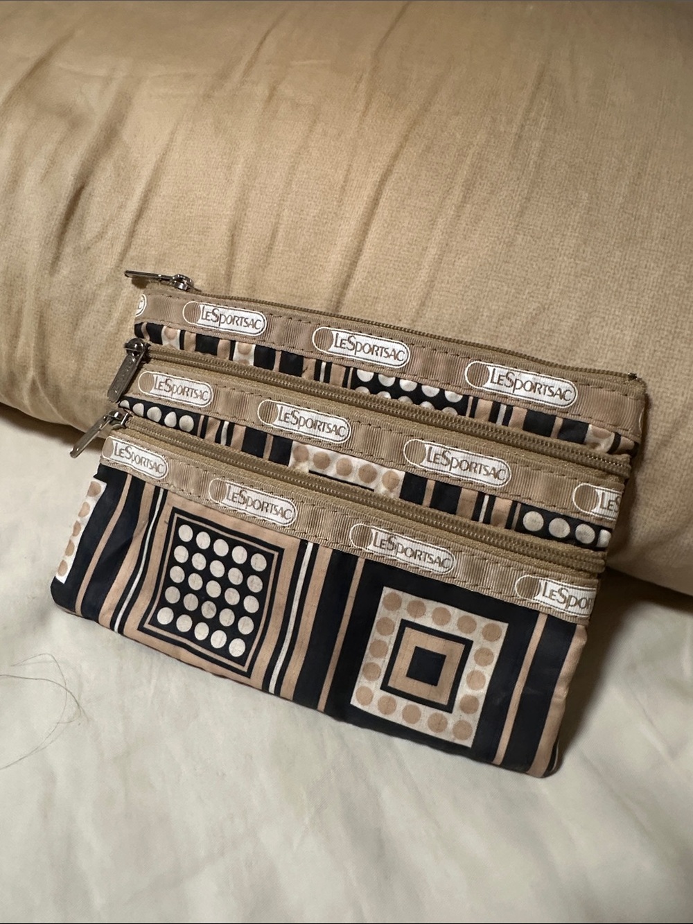 New! Lesportsac Beige, Black & Cream Geometric 7”x5” Triple Zip Pouch